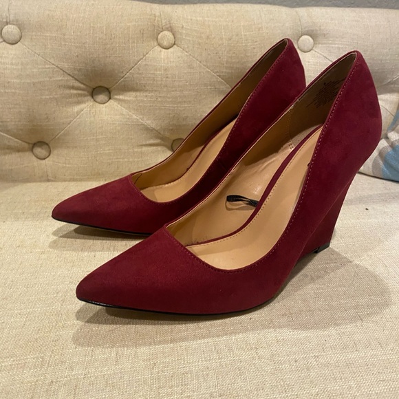 Burgundy Express pointed wedge - Picture 7 of 7